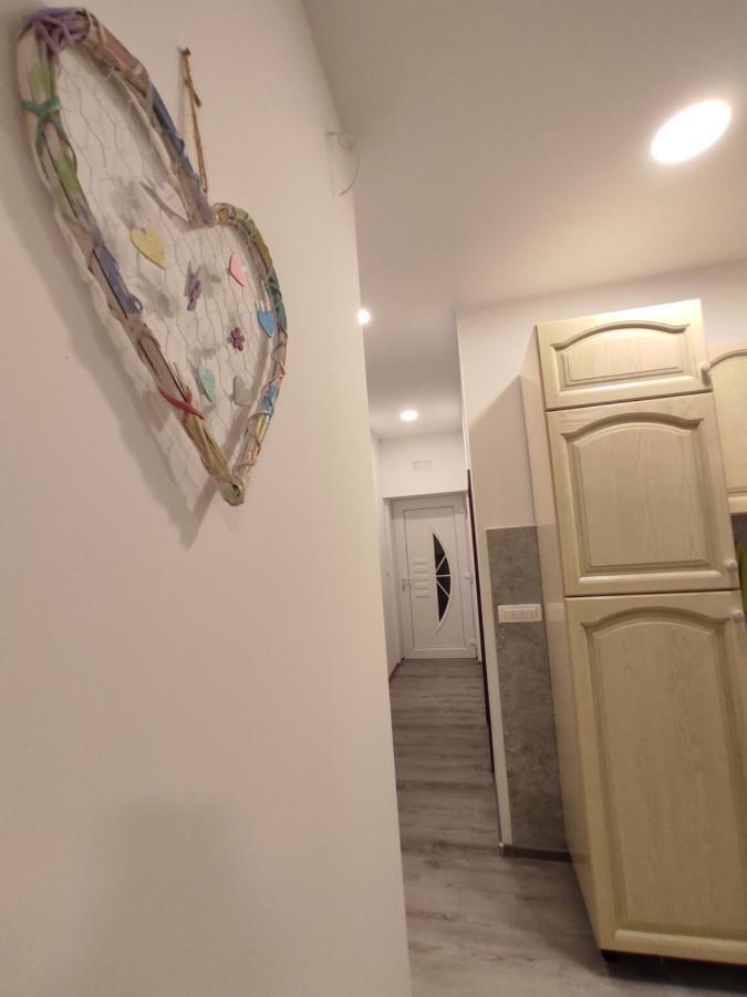 Apartment Ravnice Omiš Eksteriør bilde