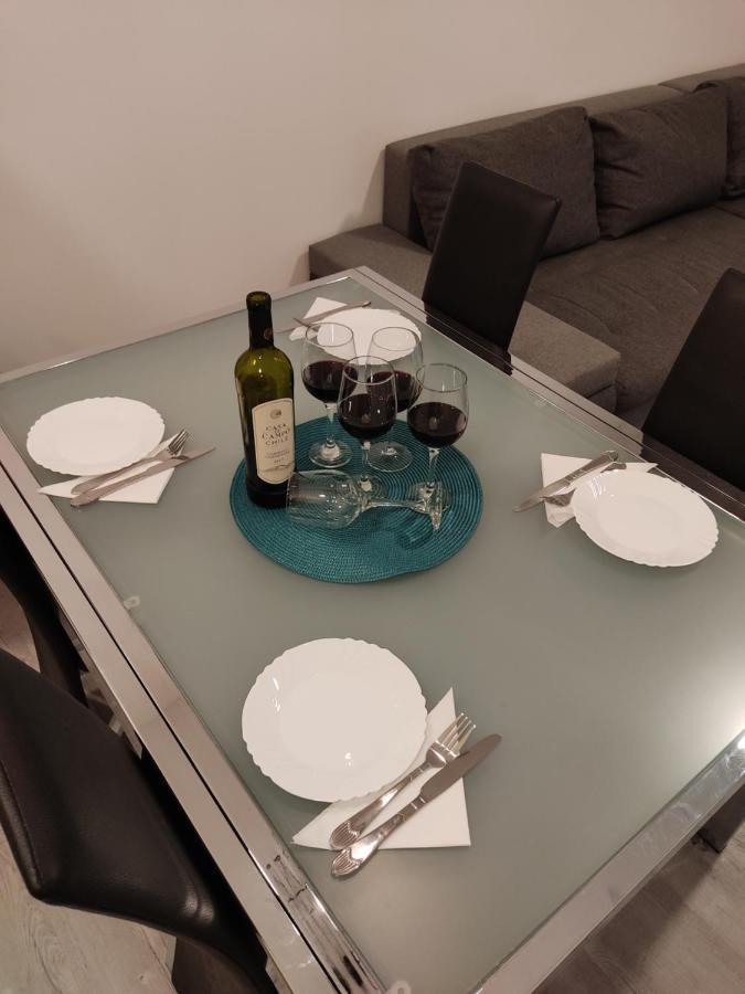 Apartment Ravnice Omiš Eksteriør bilde