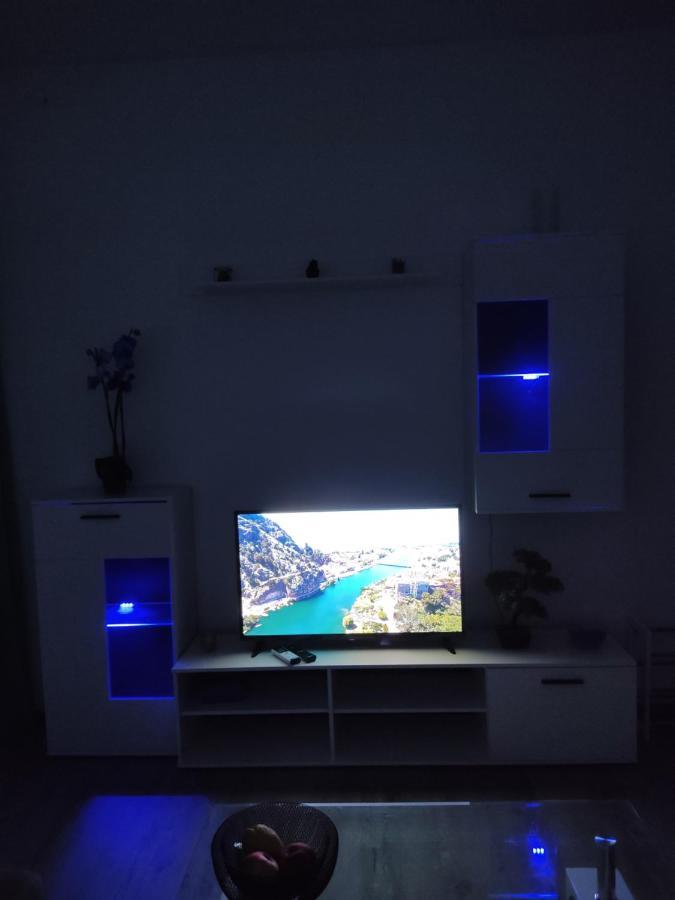 Apartment Ravnice Omiš Eksteriør bilde